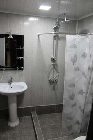 Гостевой дом Nayada Rest House Lermontovo Апартаменты с видом на сад-10